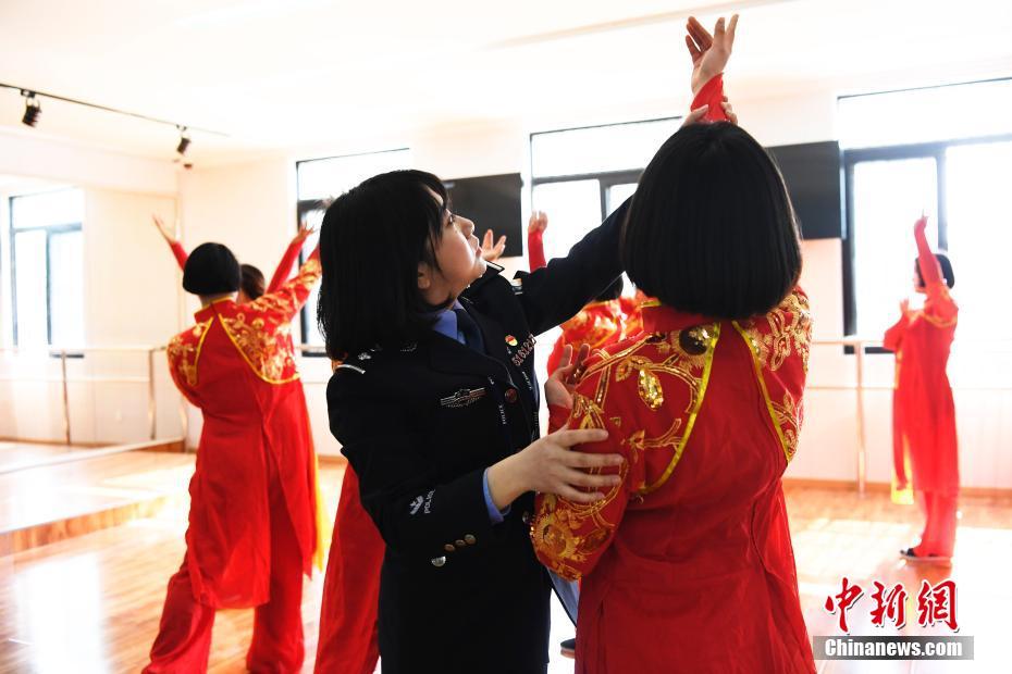 亚博体育下载